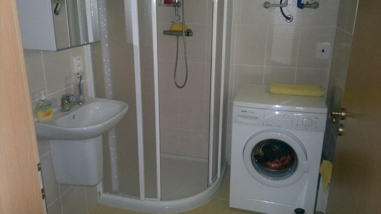 Apartman 스르니 외부 사진